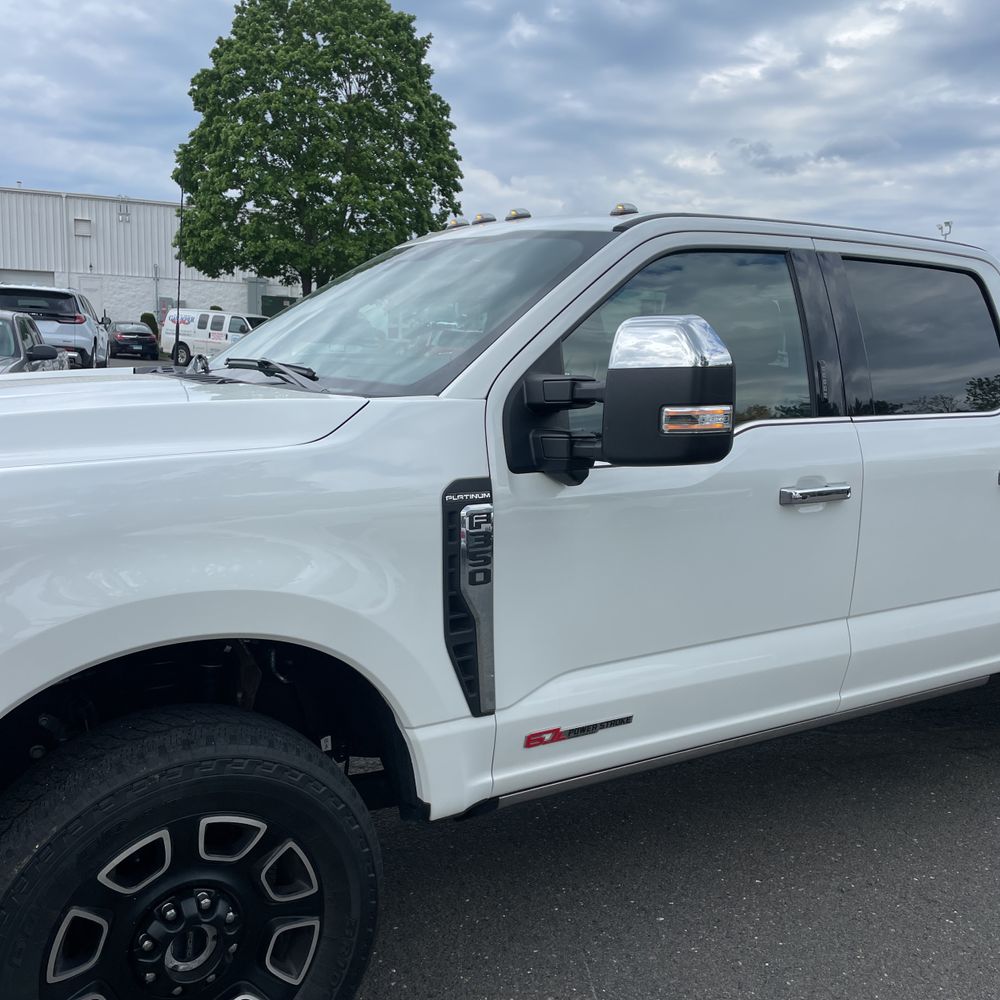 2023 Ford F-350 Super Duty Platinum