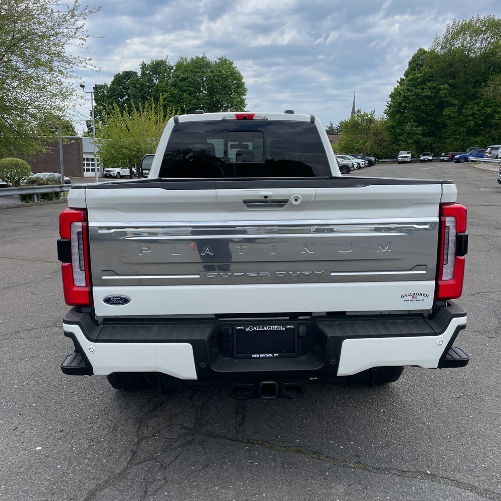 2023 Ford F-350 Super Duty Platinum