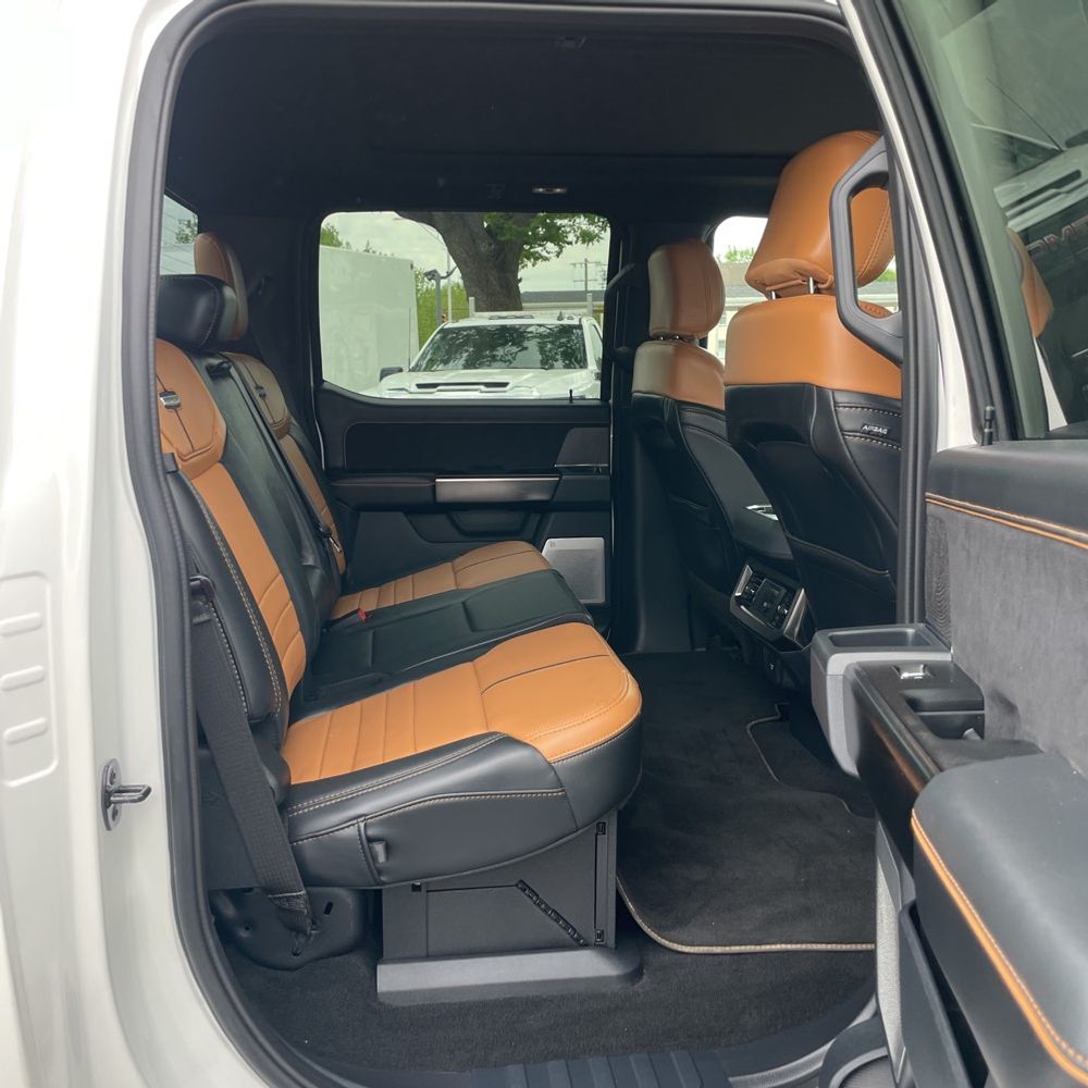 2023 Ford F-350 Super Duty Platinum