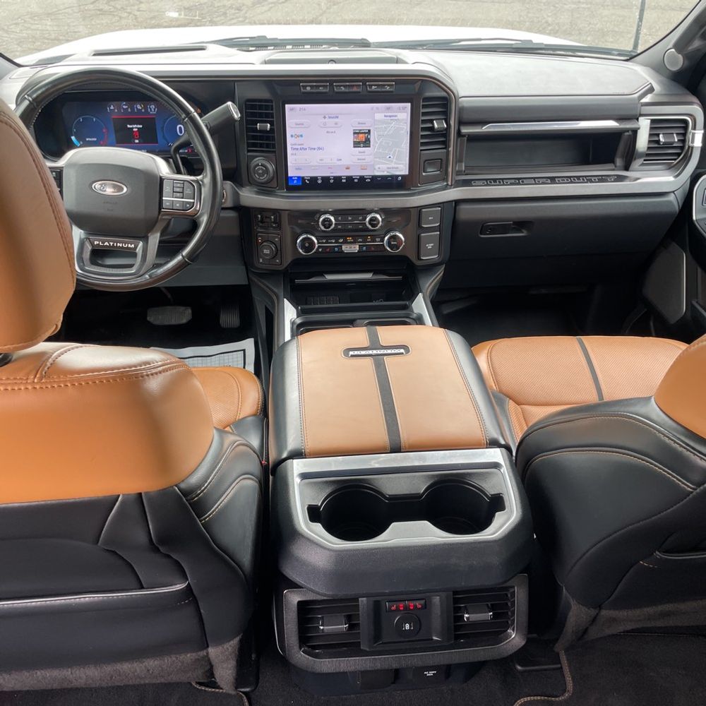 2023 Ford F-350 Super Duty Platinum