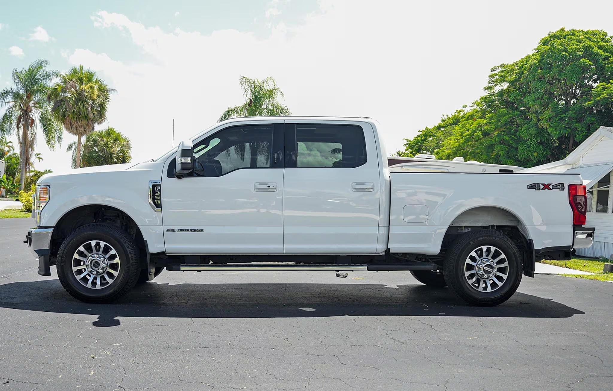 2022 Ford F-350 Lariat