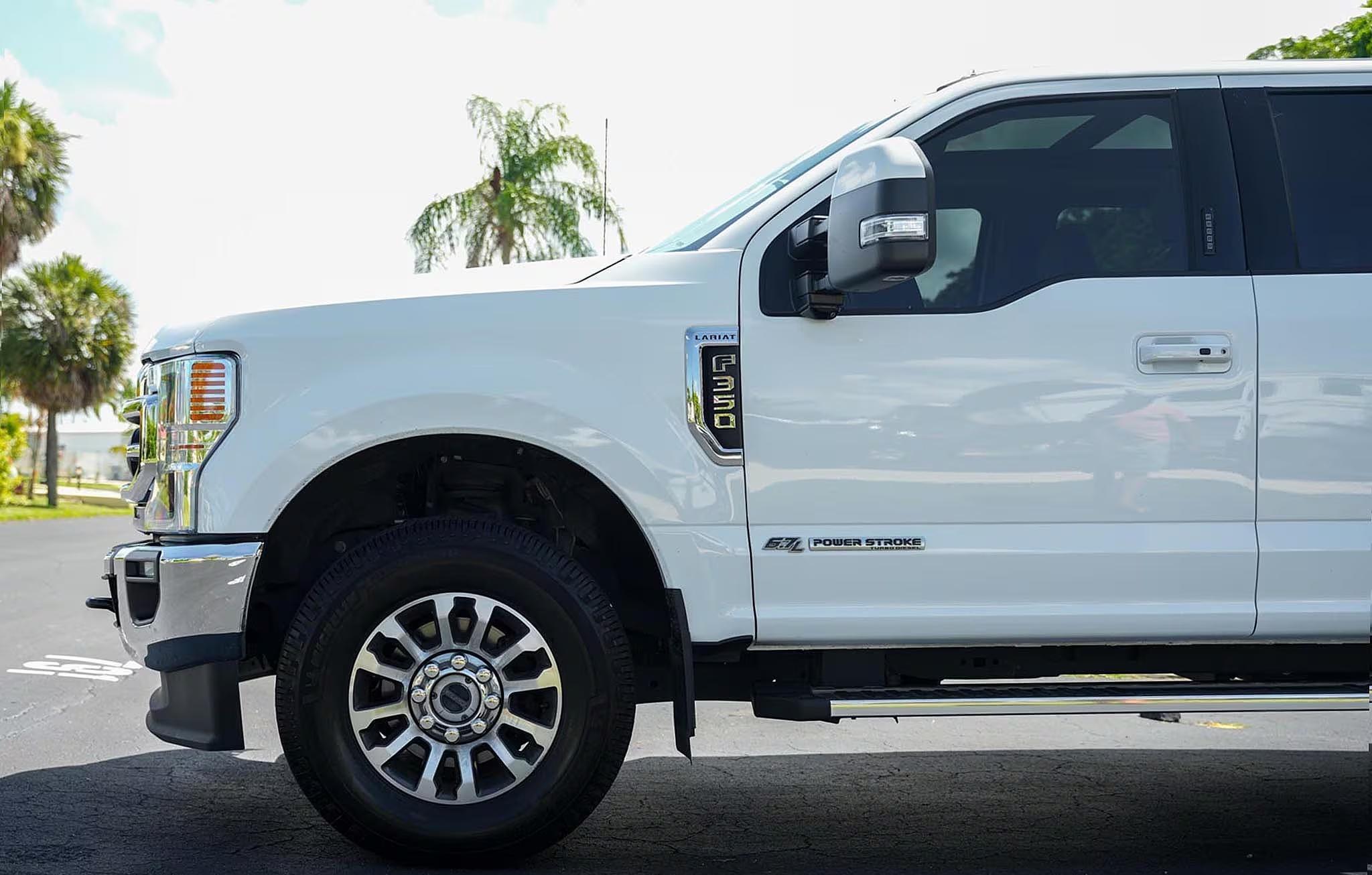 2022 Ford F-350 Lariat