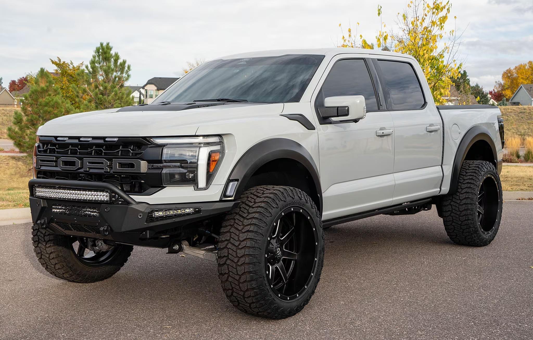 2024 Ford F-150 Raptor SuperCrew