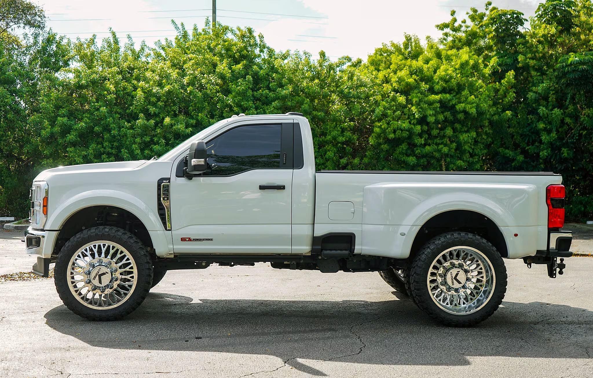 2024 Ford F-450 Super Duty XLT
