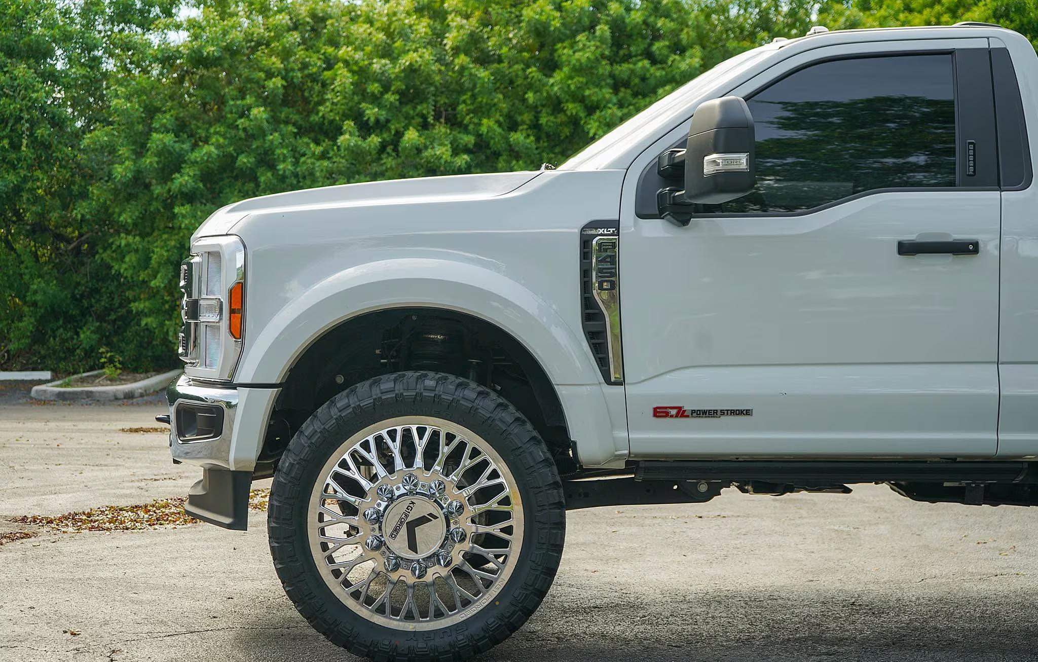 2024 Ford F-450 Super Duty XLT