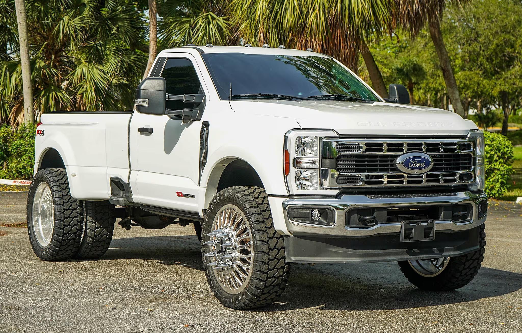 2024 Ford F-450 Super Duty XLT