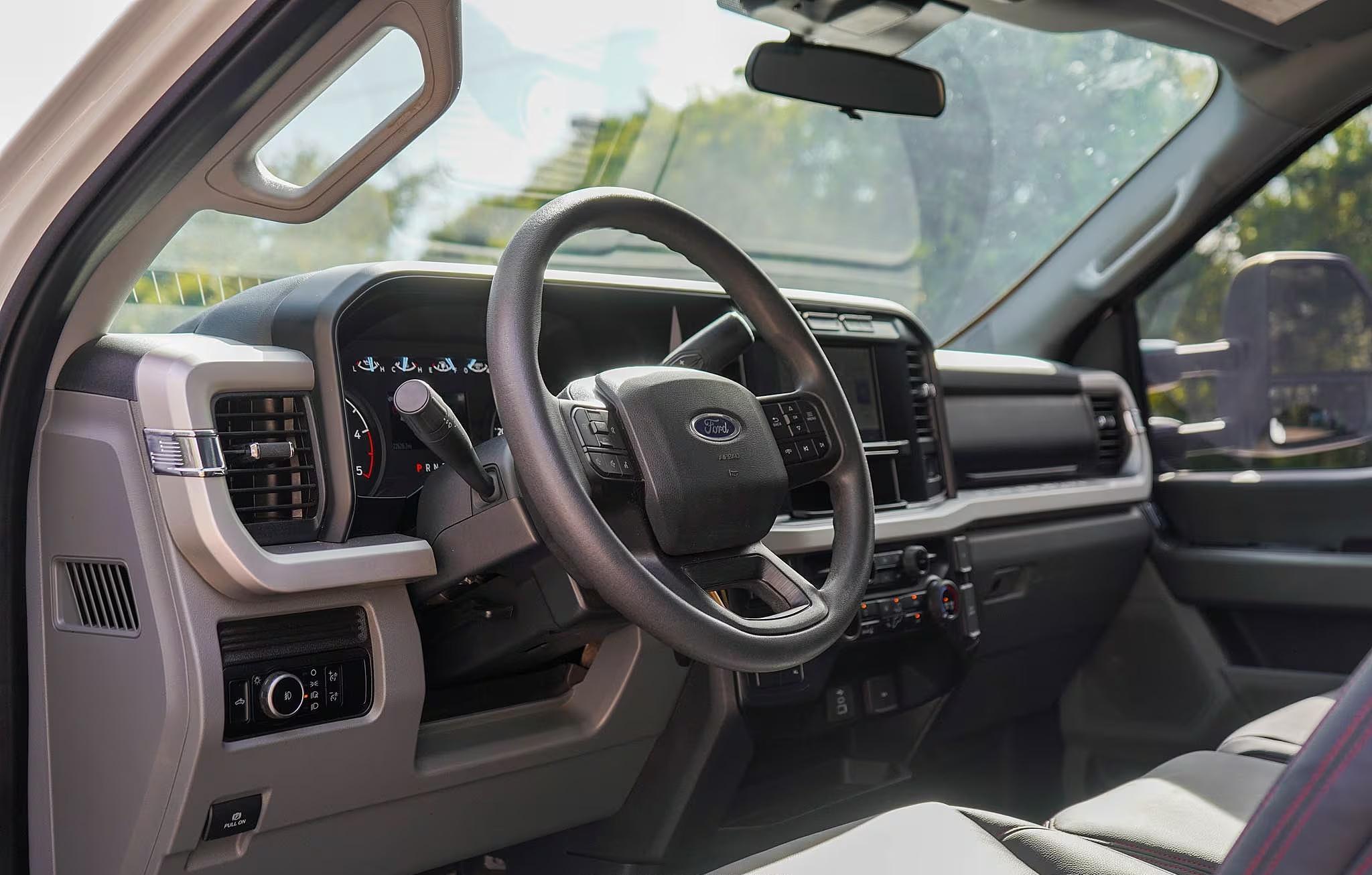 2024 Ford F-450 Super Duty XLT