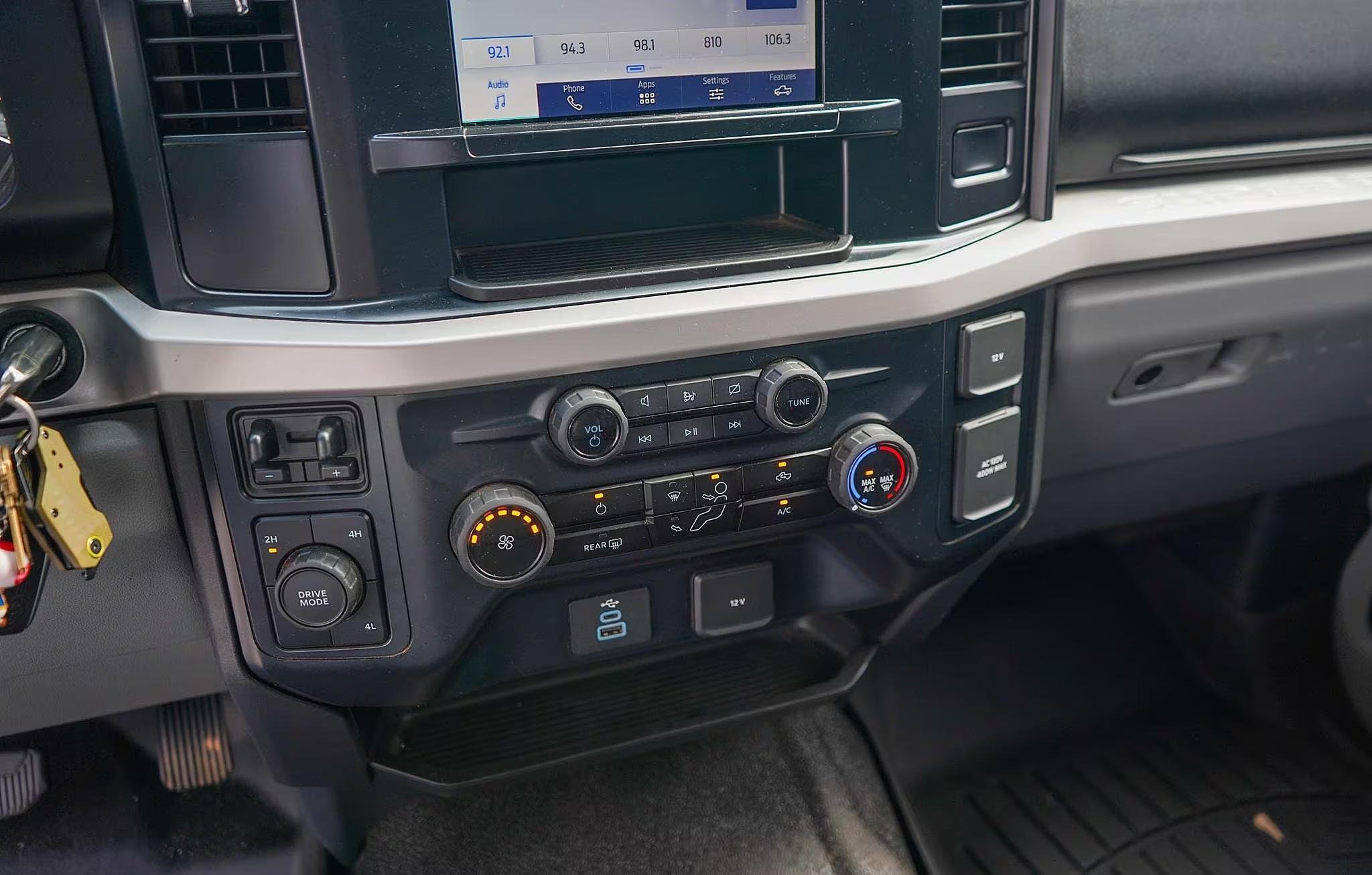 2024 Ford F-450 Super Duty XLT