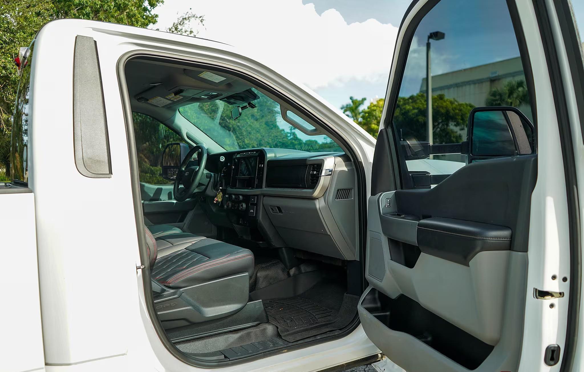 2024 Ford F-450 Super Duty XLT