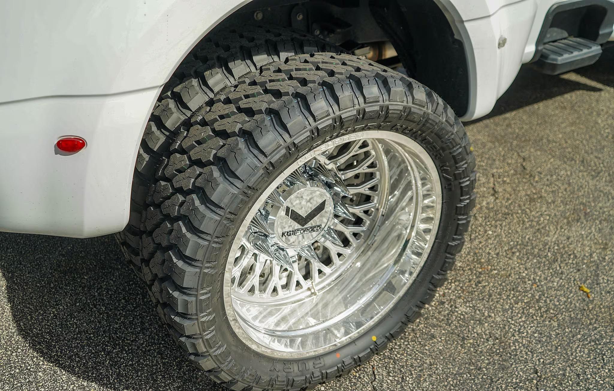 2024 Ford F-450 Super Duty XLT