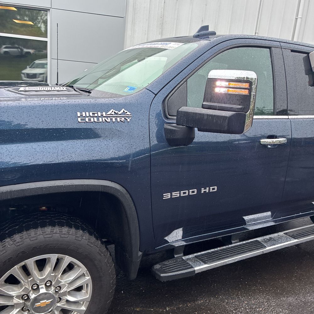 2022 Chevrolet Silverado 3500HD High Country