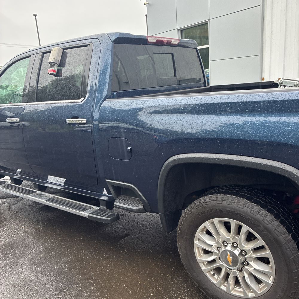 2022 Chevrolet Silverado 3500HD High Country
