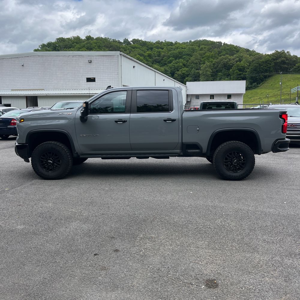 2024 Chevrolet Silverado 2500 ZR2