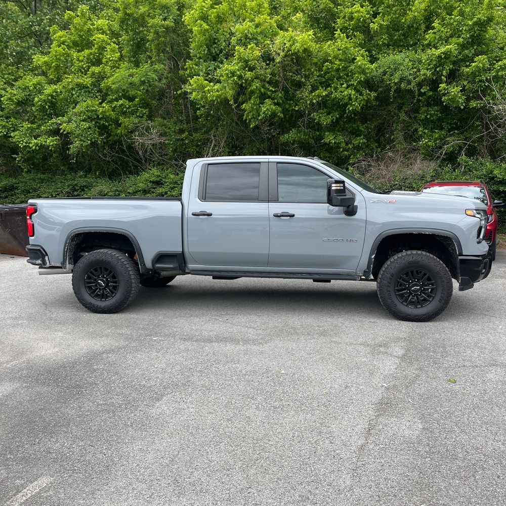 2024 Chevrolet Silverado 2500 ZR2