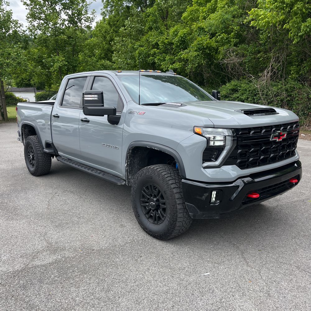 2024 Chevrolet Silverado 2500 ZR2