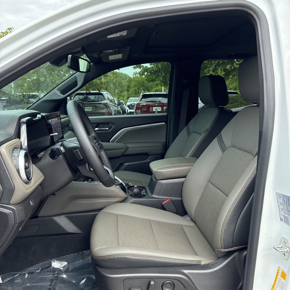 2025 Chevrolet Colorado ZR2