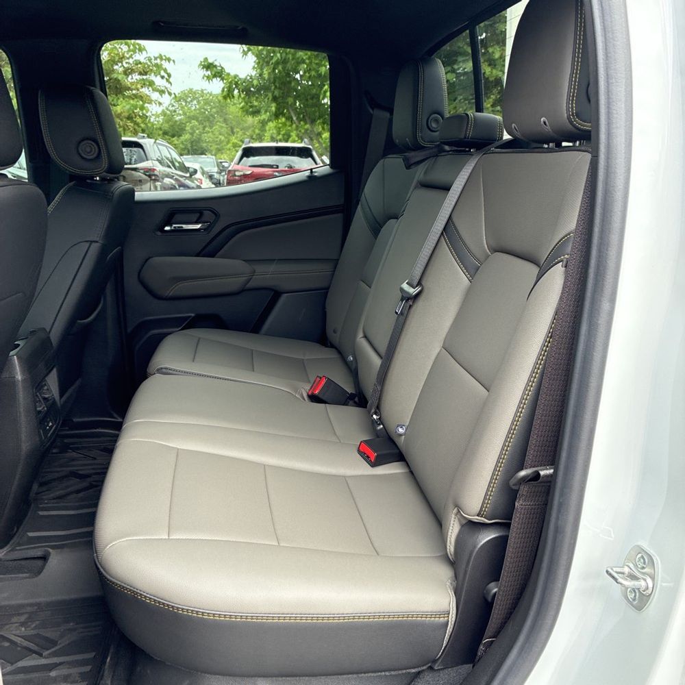 2025 Chevrolet Colorado ZR2