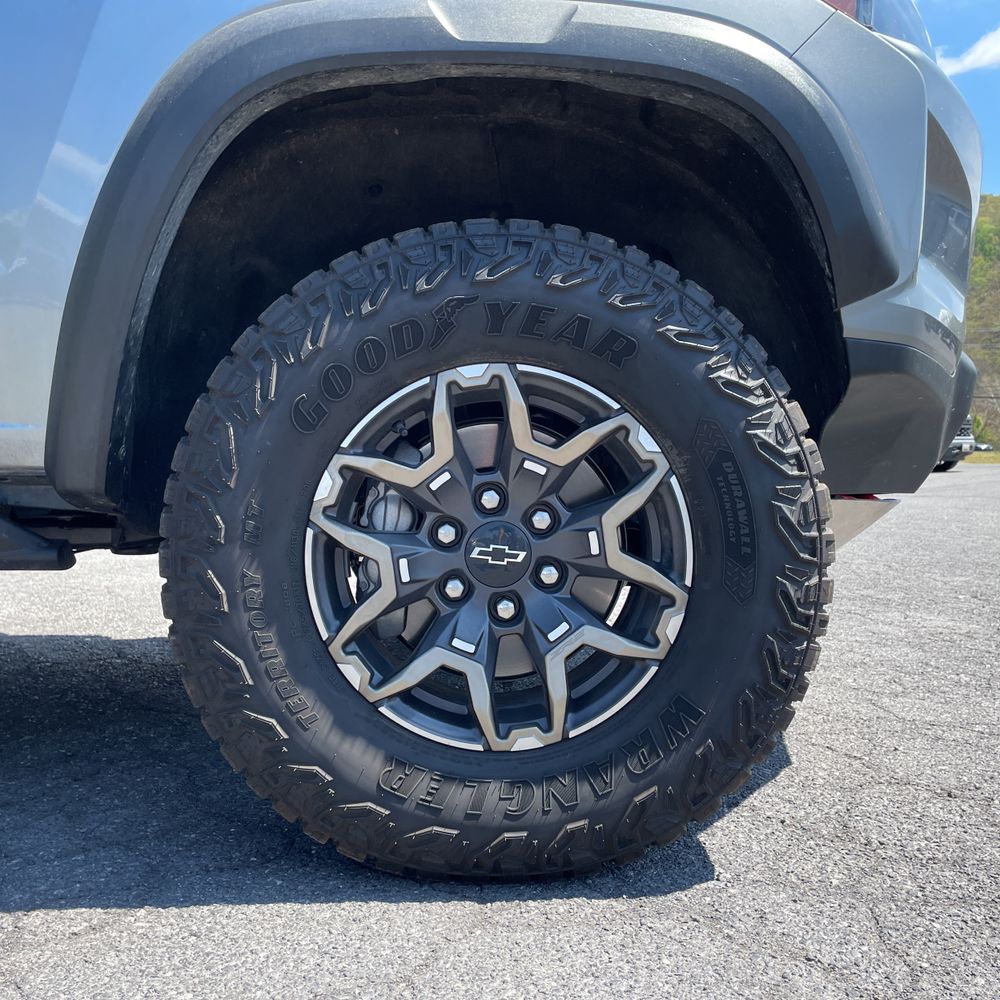 2025 Chevrolet Colorado ZR2
