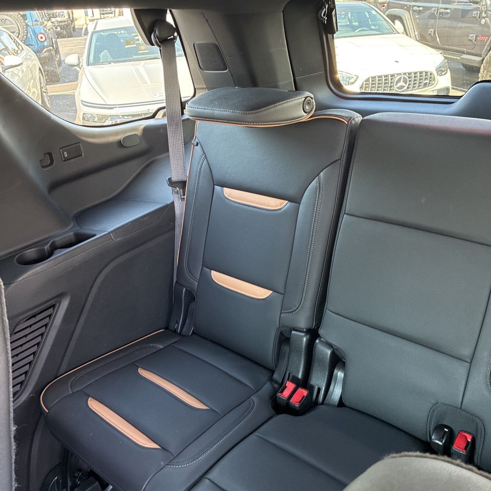 2024 GMC Yukon AT4