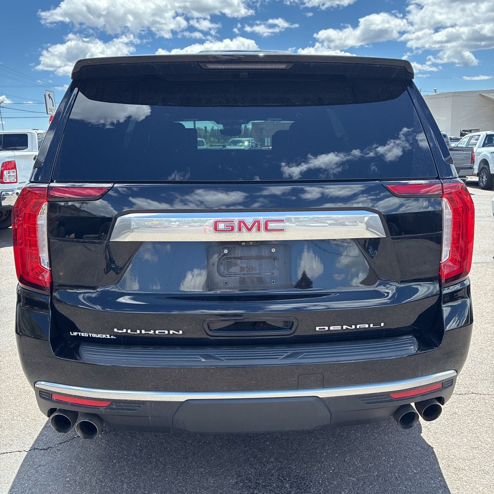 2023 GMC Yukon Denali