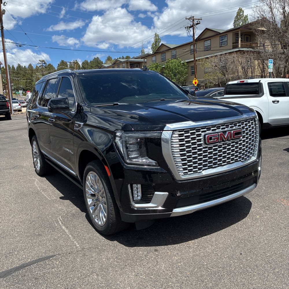 2023 GMC Yukon Denali