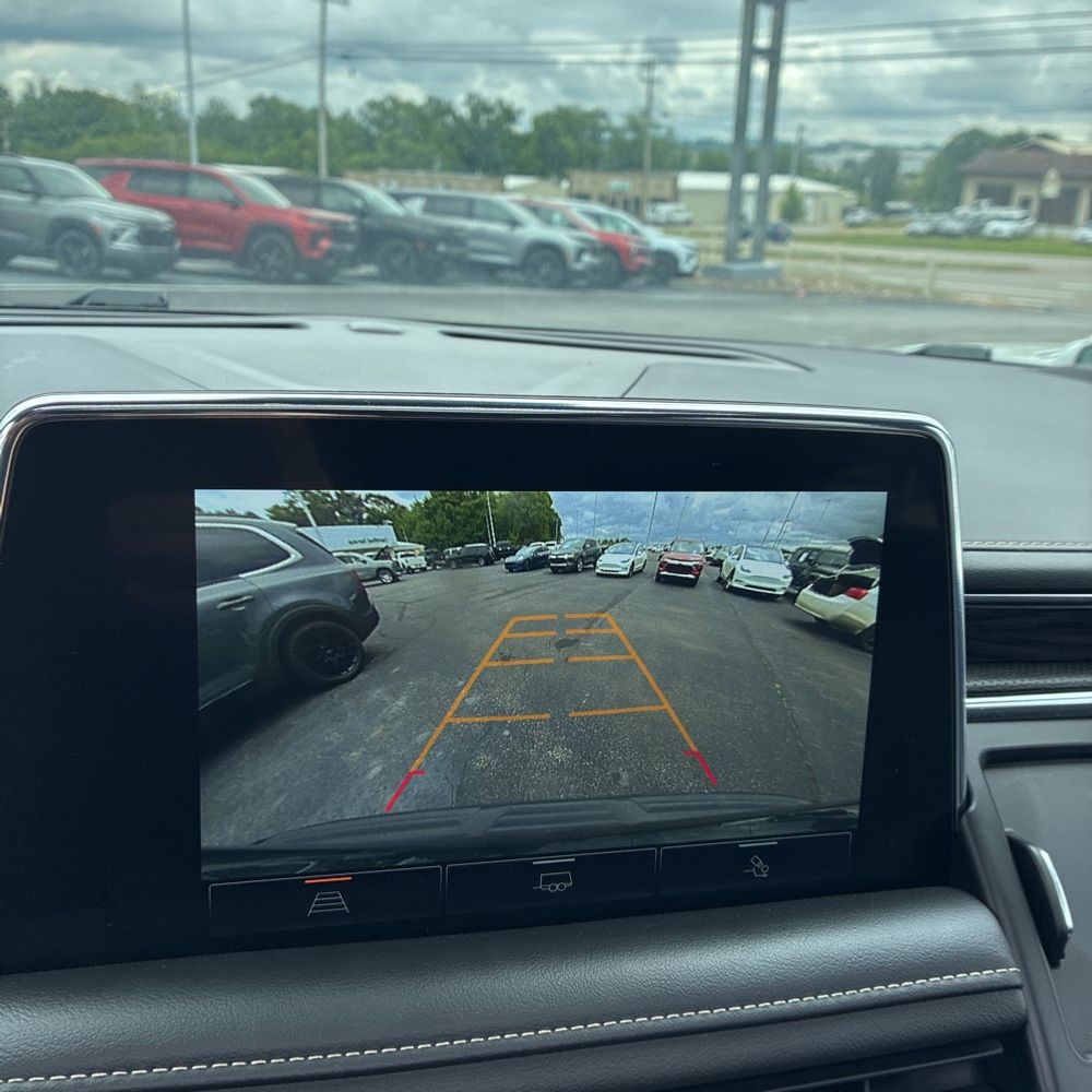 2023 GMC Yukon XL SLT