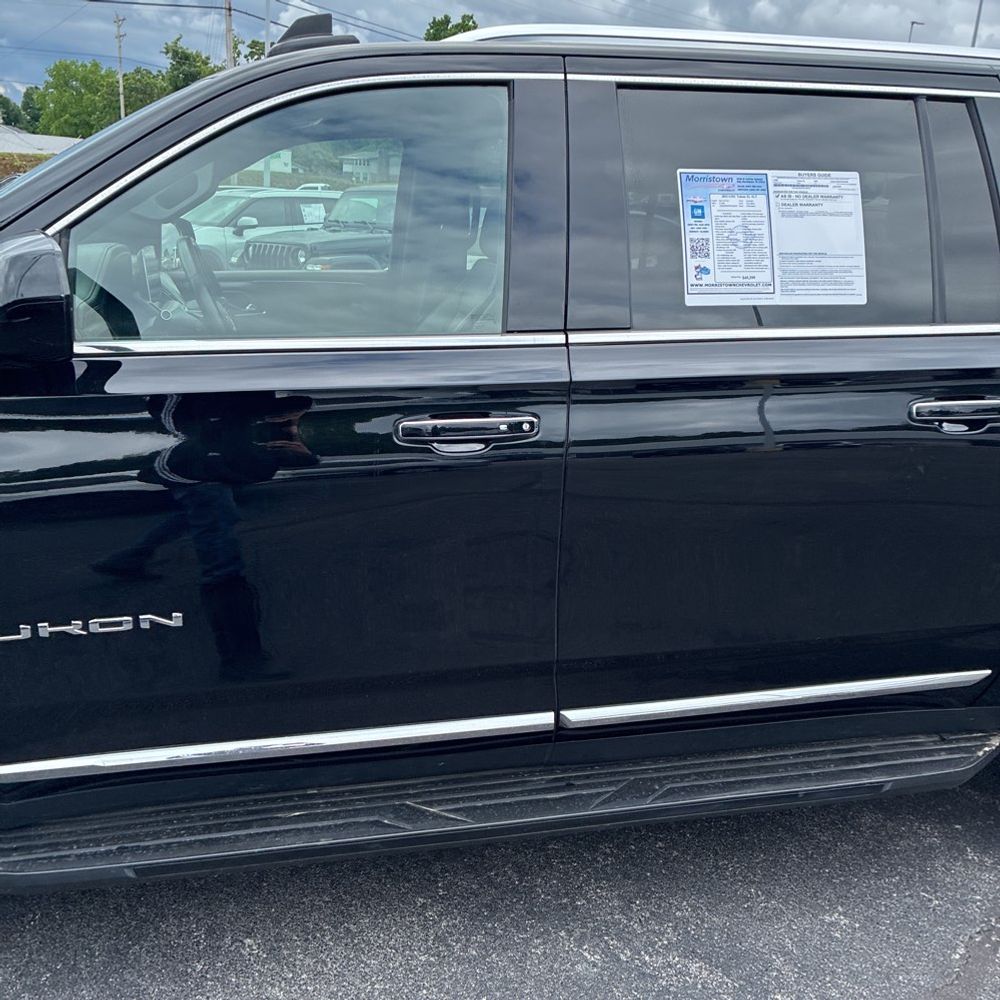 2023 GMC Yukon XL SLT