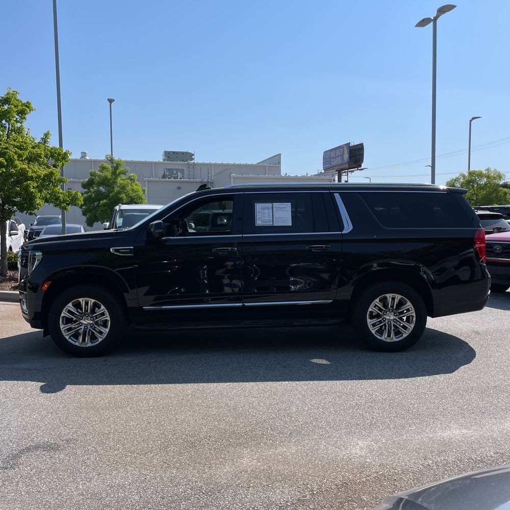 2024 GMC Yukon XL SLT