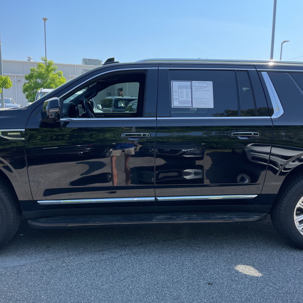 2024 GMC Yukon XL SLT