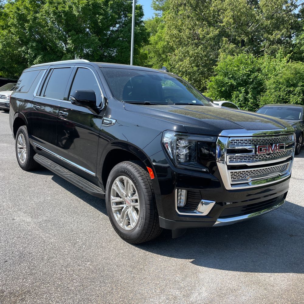 2024 GMC Yukon XL SLT