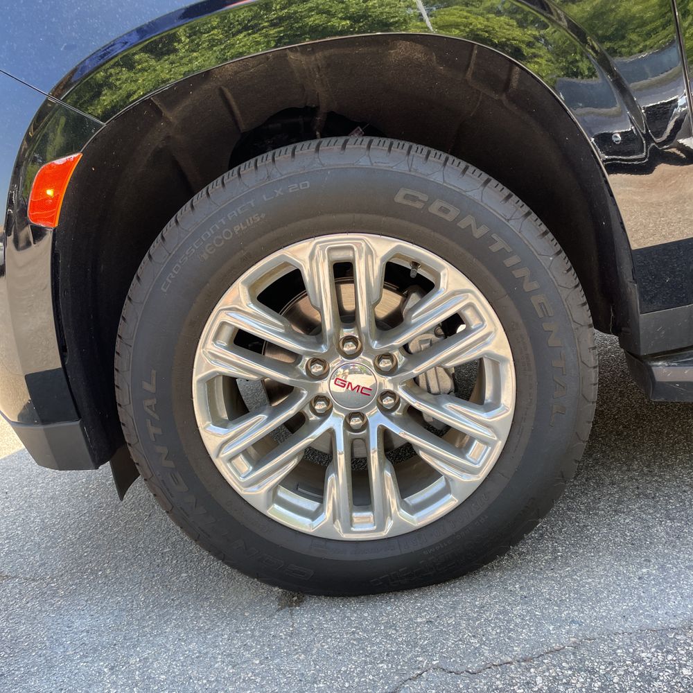 2024 GMC Yukon XL SLT
