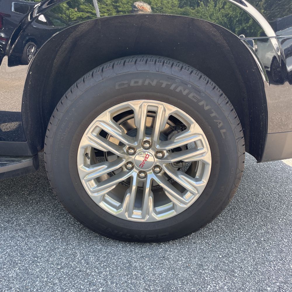 2024 GMC Yukon XL SLT