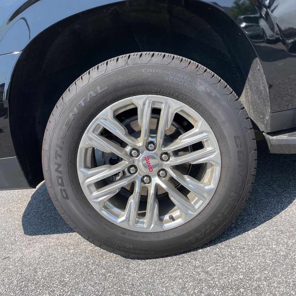 2024 GMC Yukon XL SLT