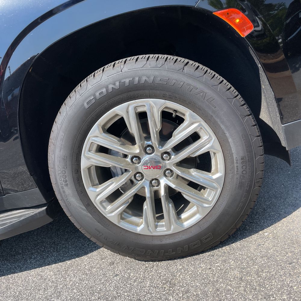 2024 GMC Yukon XL SLT
