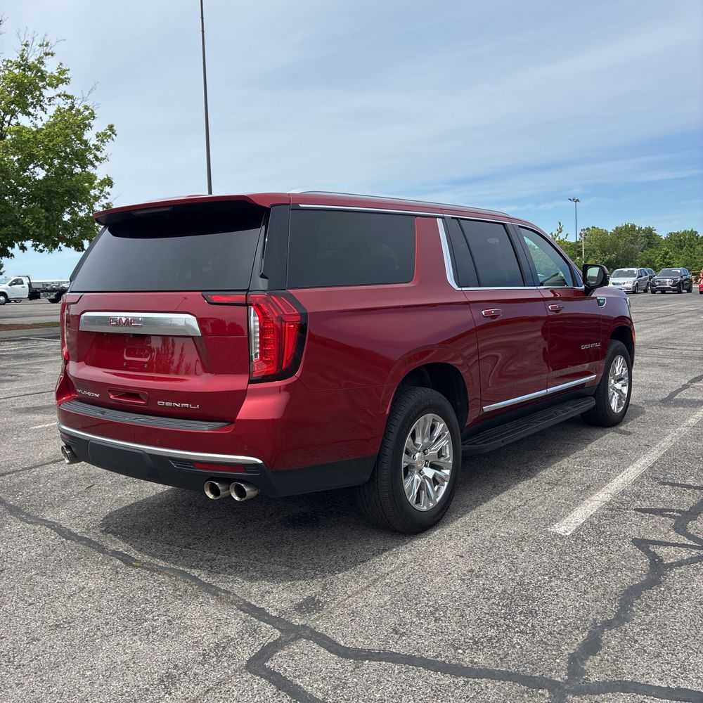 2024 GMC Yukon XL Denali