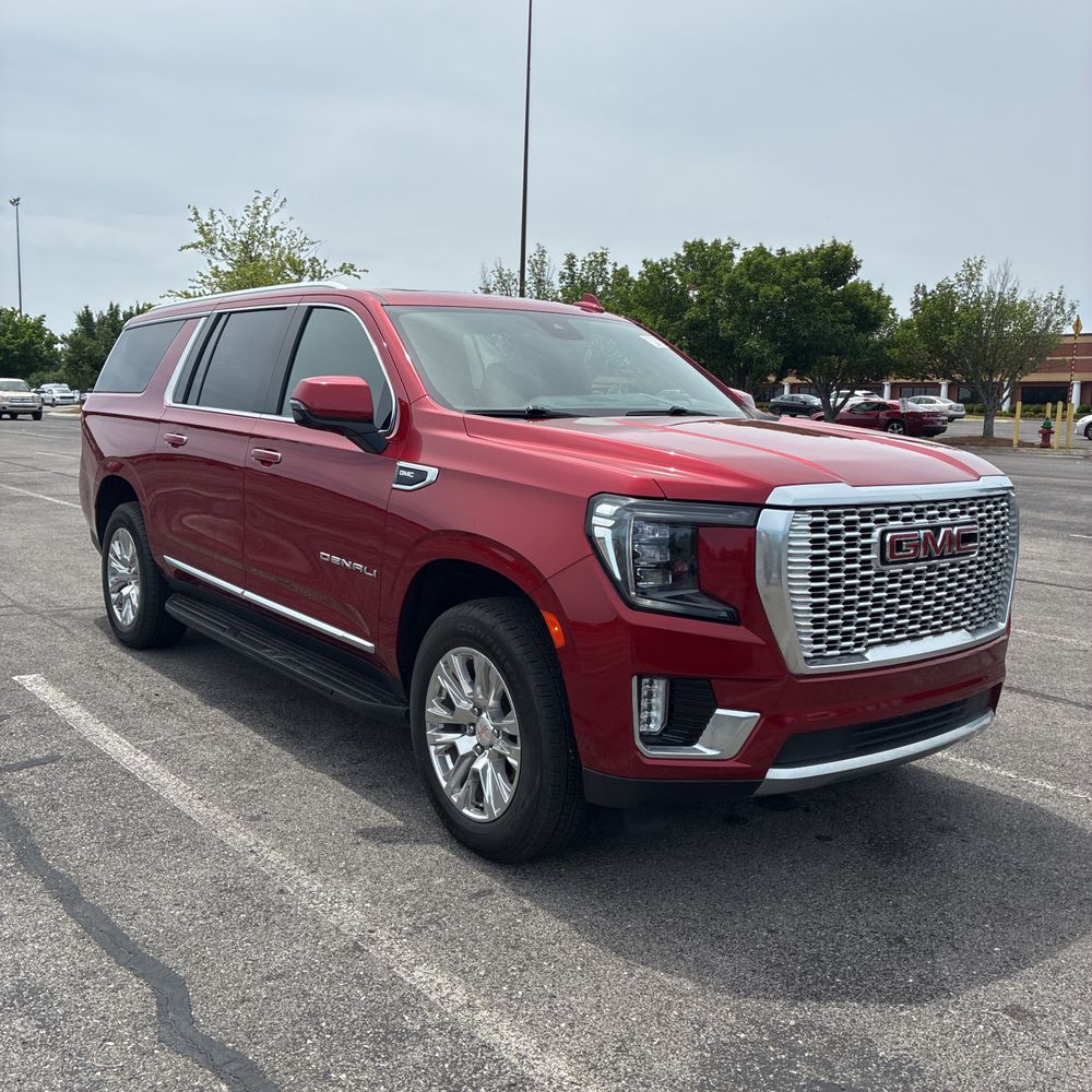 2024 GMC Yukon XL Denali