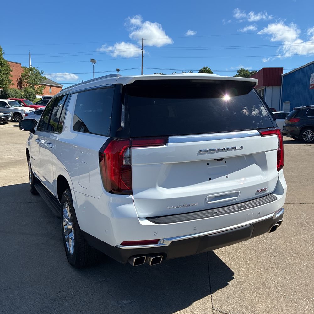 2025 GMC Yukon XL Denali