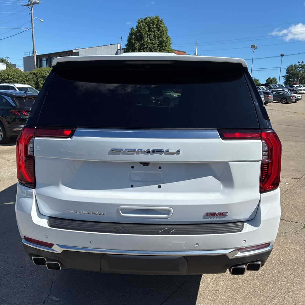 2025 GMC Yukon XL Denali