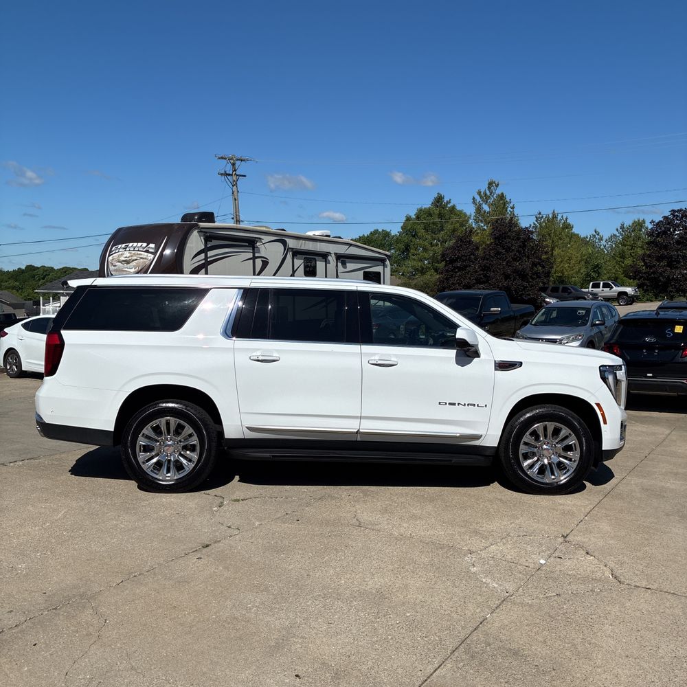 2025 GMC Yukon XL Denali