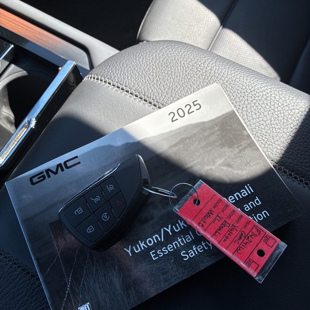 2025 GMC Yukon XL Denali