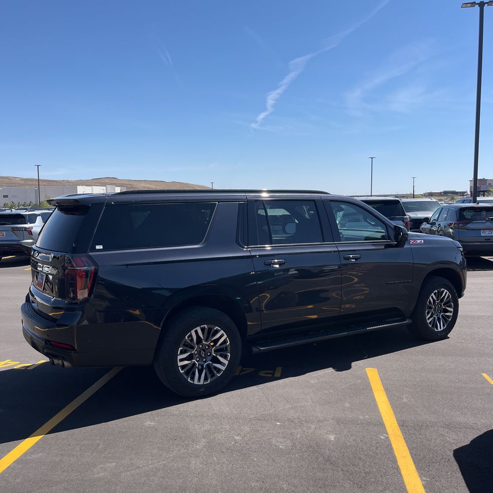 2025 Chevrolet Suburban Z71