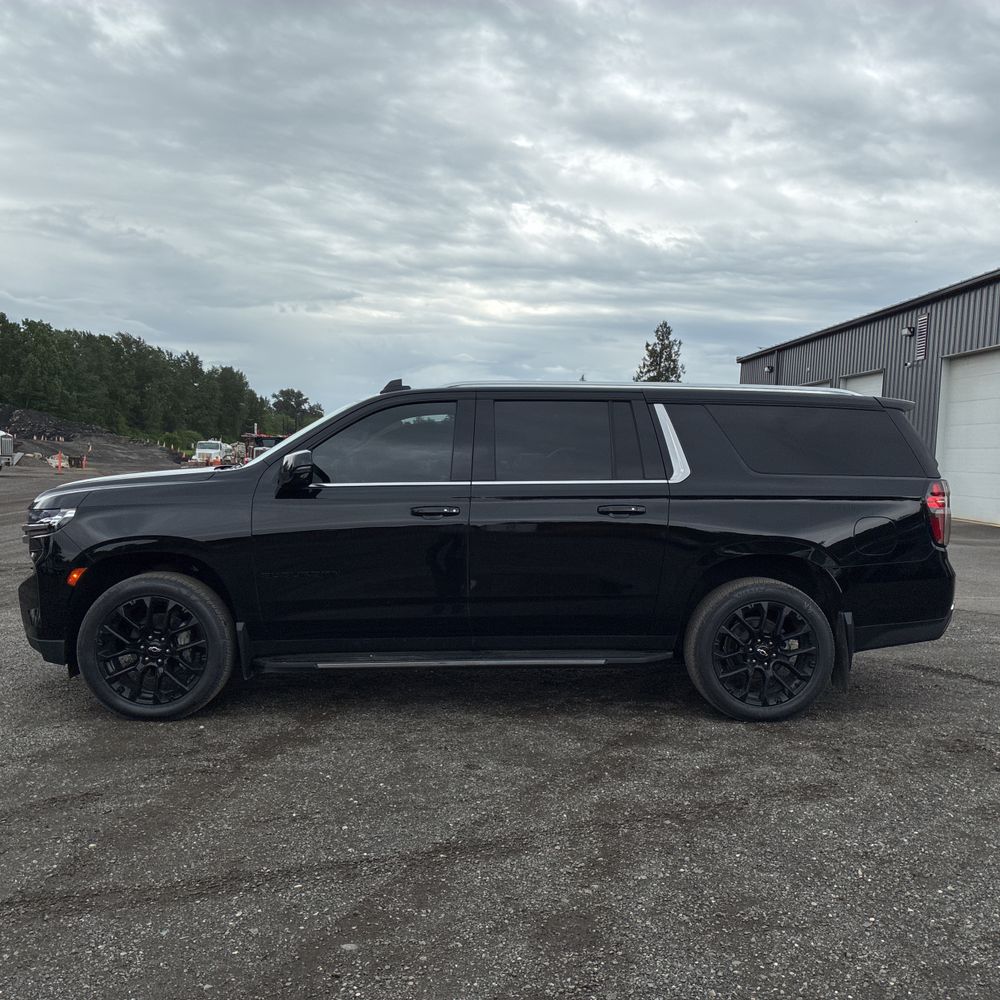 2024 Chevrolet Suburban 1500 LT