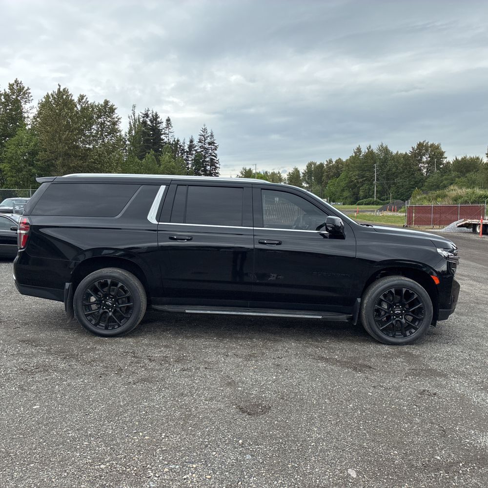 2024 Chevrolet Suburban 1500 LT