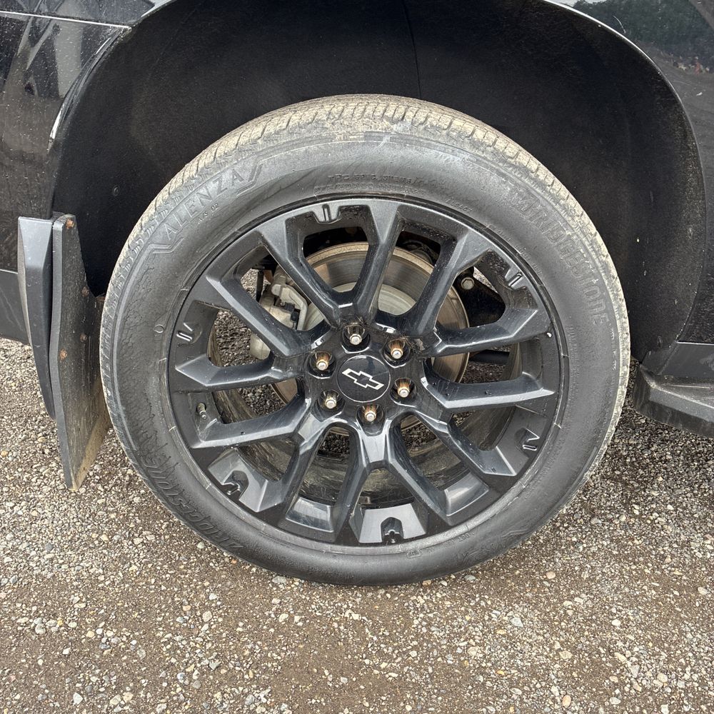 2024 Chevrolet Suburban 1500 LT