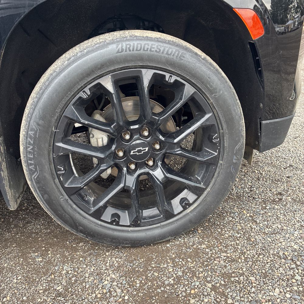 2024 Chevrolet Suburban 1500 LT
