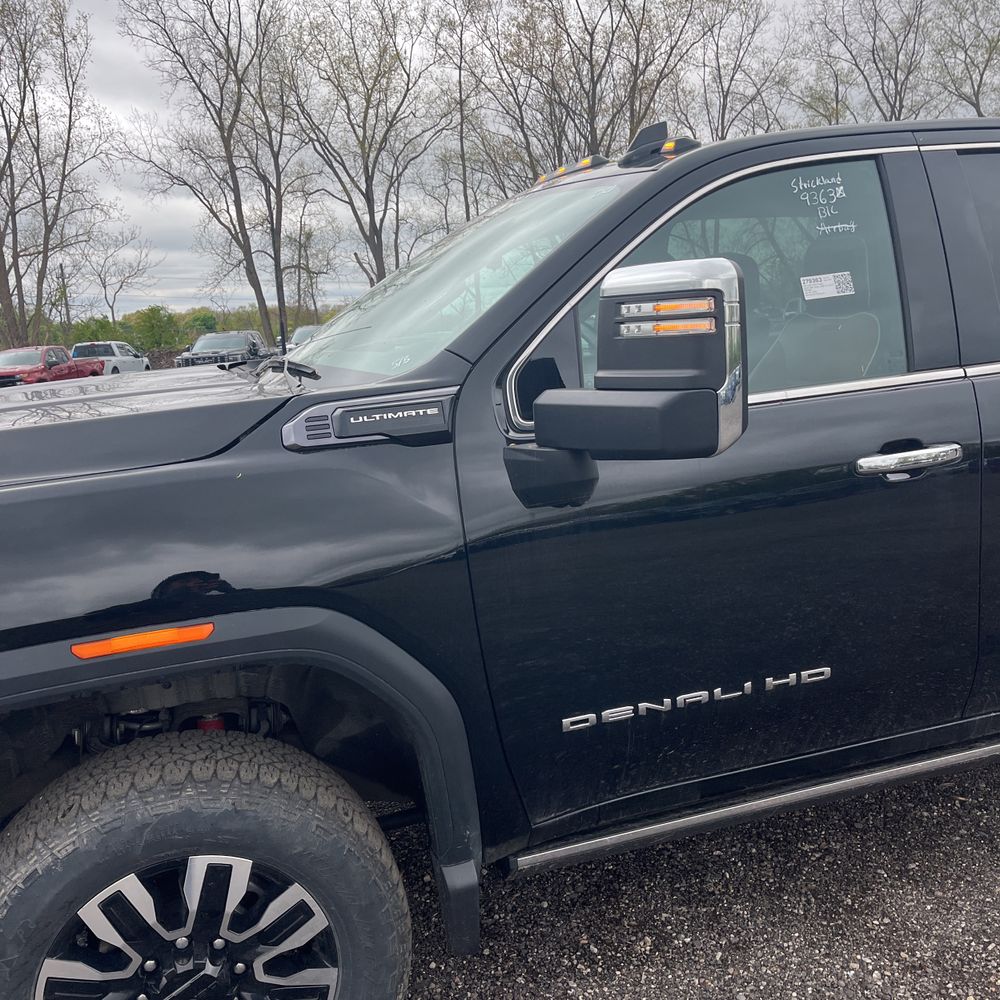 2025 GMC Sierra 2500 Denali Ultimate