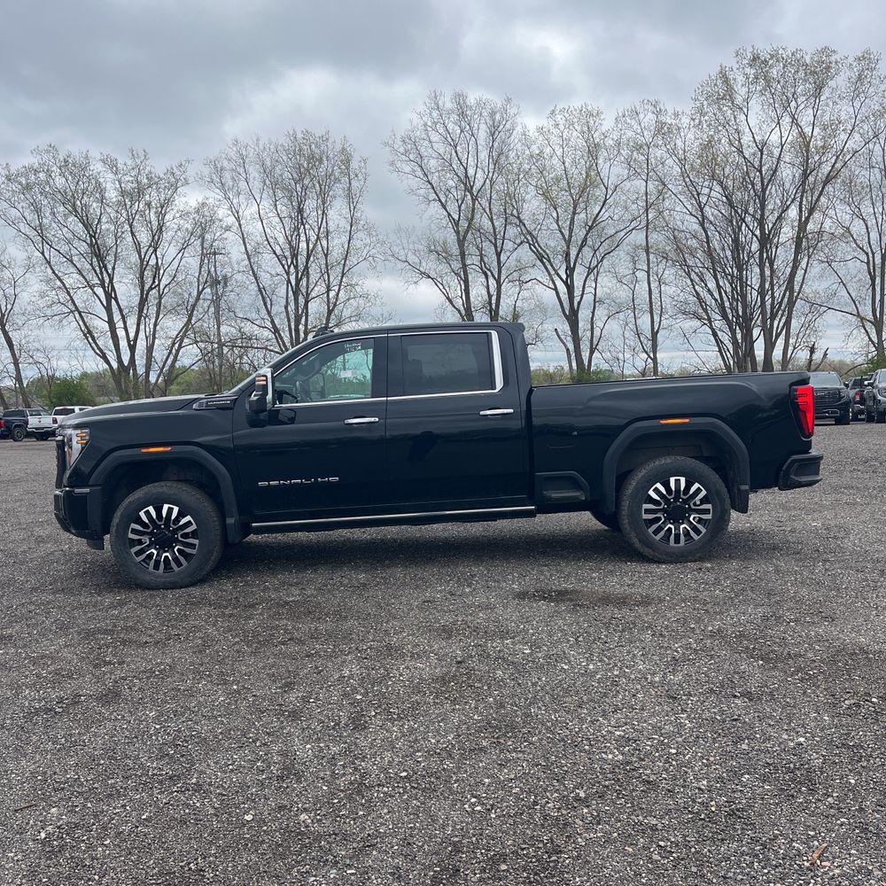 2025 GMC Sierra 2500 Denali Ultimate