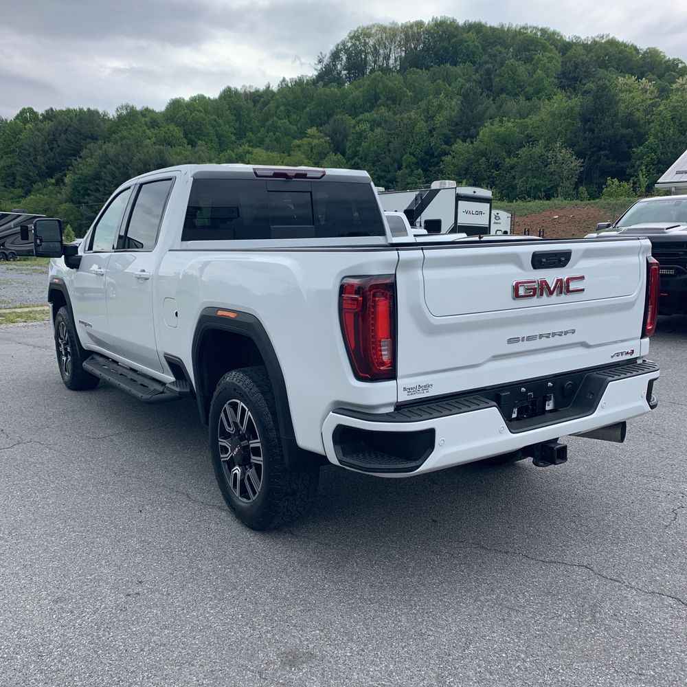 2022 GMC Sierra 2500HD AT4