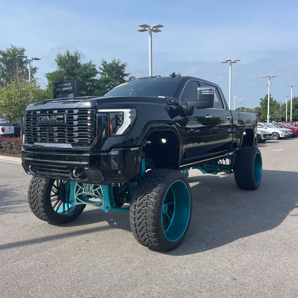 2024 GMC Sierra 2500HD Denali Ultimate