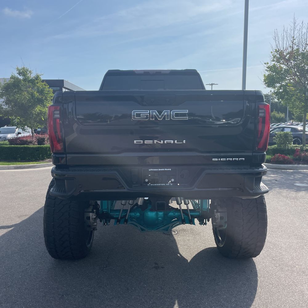 2024 GMC Sierra 2500HD Denali Ultimate